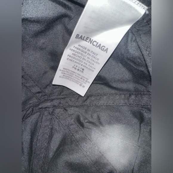 Balenciaga cap in black and white - Picture 2 of 3